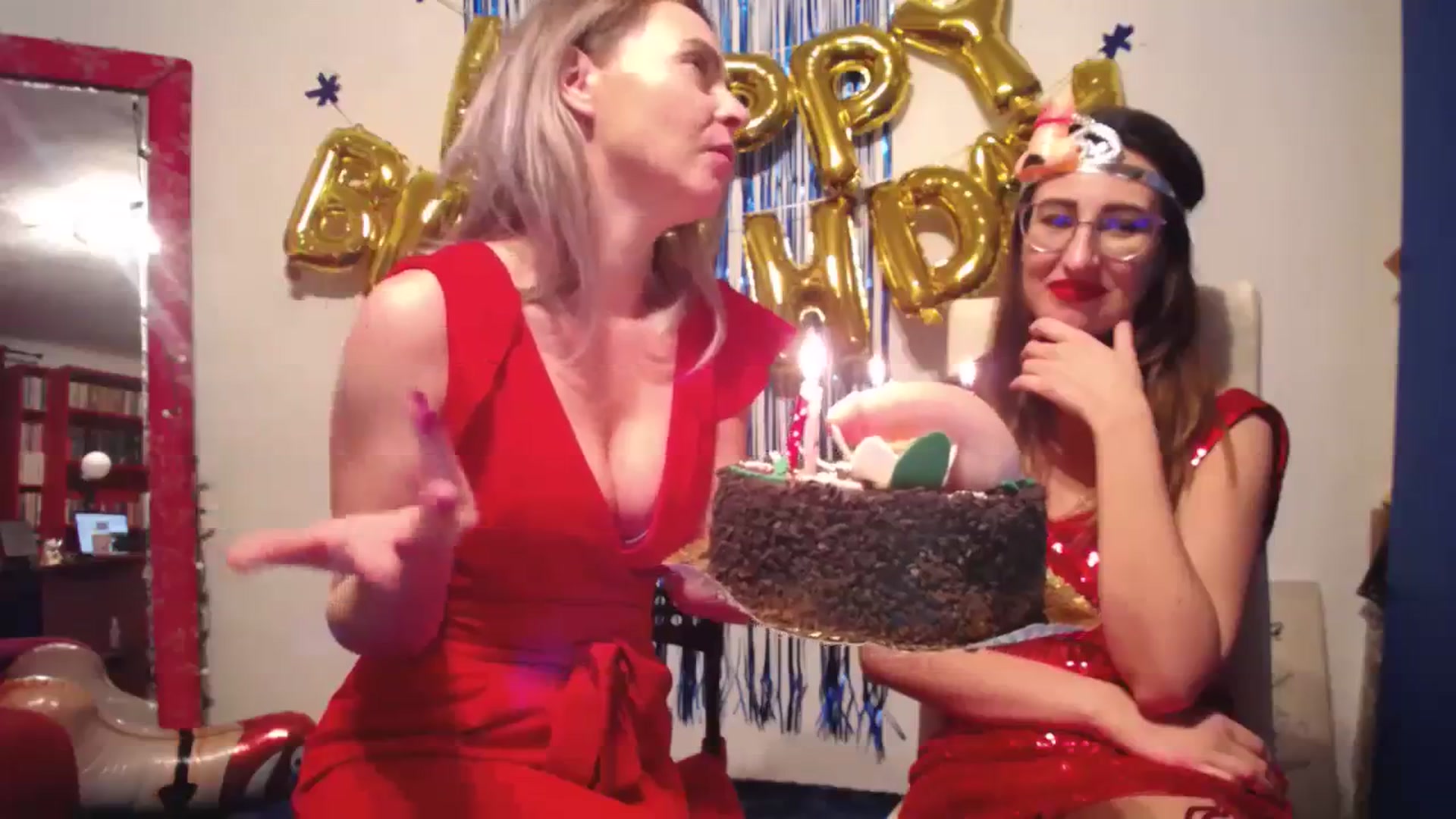 Gallery image thumbnail from LysAddiction's myfreecams stream on, 12/30/2023, 19:29 image 3 of 20