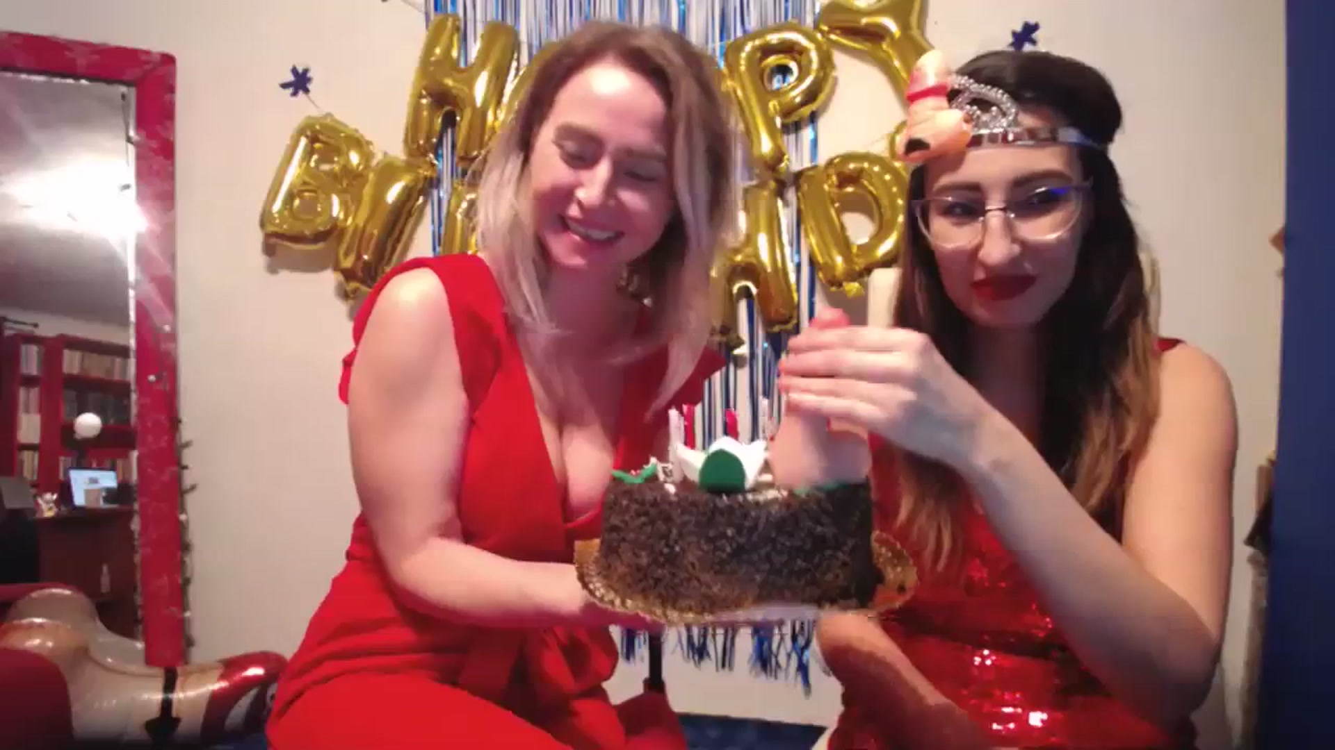 Gallery image thumbnail from LysAddiction's myfreecams stream on, 12/30/2023, 19:29 image 7 of 20