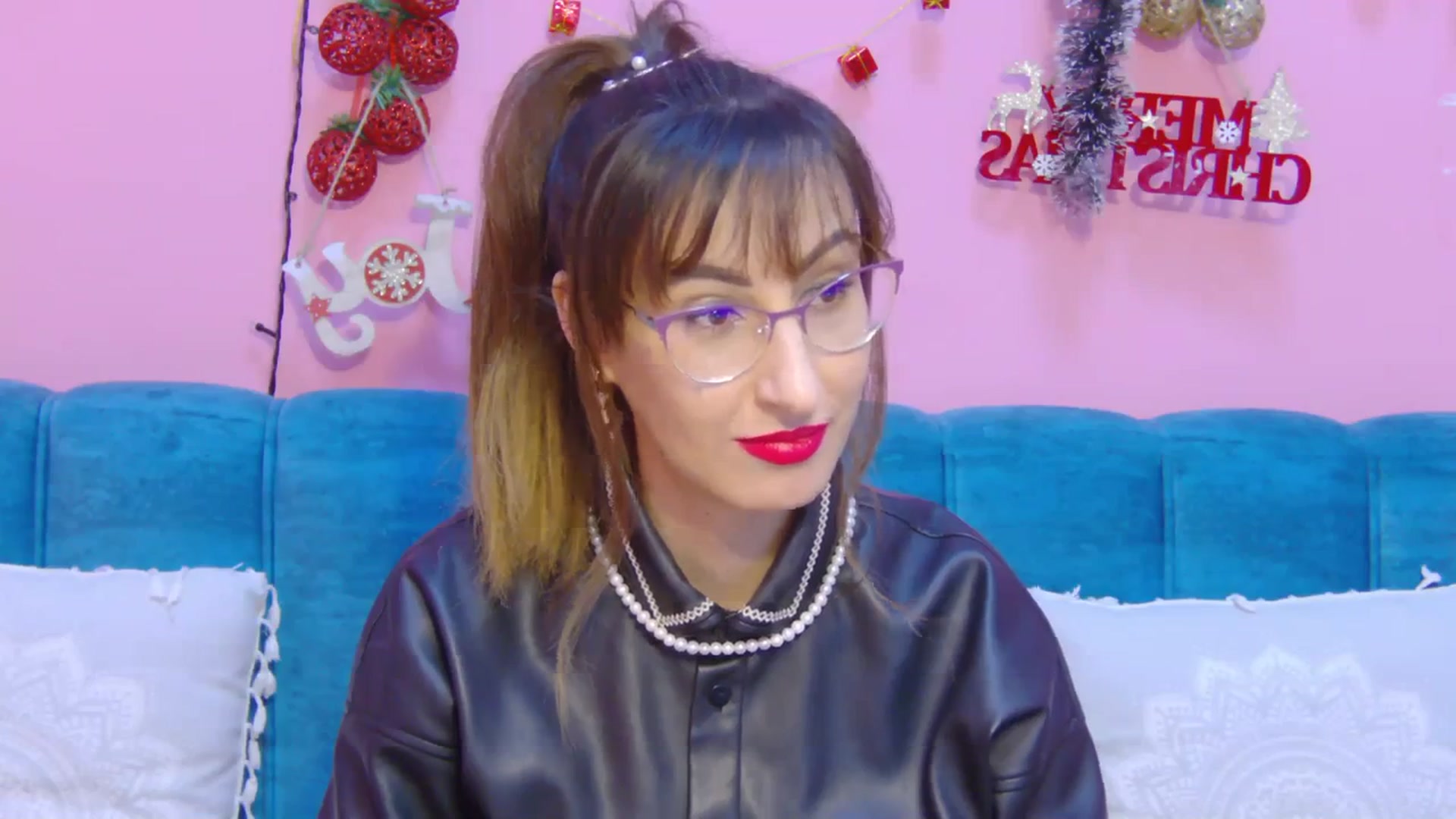 Gallery image thumbnail from LysAddiction's myfreecams stream on, 01/06/2024, 16:50 image 14 of 20