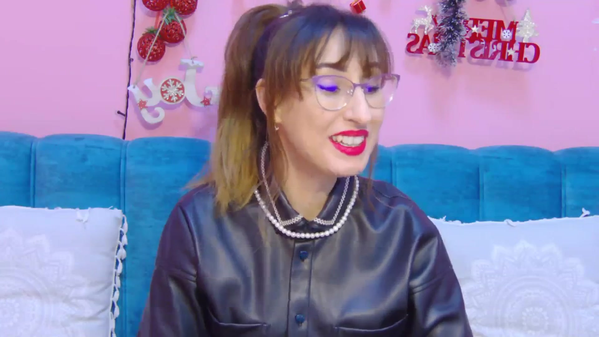 Gallery image thumbnail from LysAddiction's myfreecams stream on, 01/06/2024, 16:50 image 7 of 20