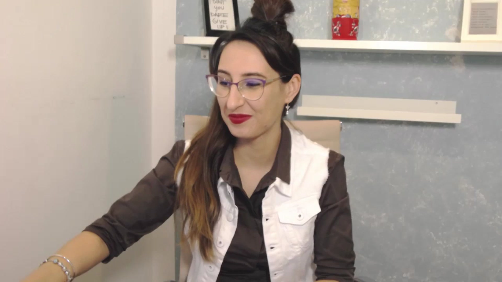 Gallery image thumbnail from LysAddiction's myfreecams stream on, 01/19/2024, 18:12 image 17 of 20