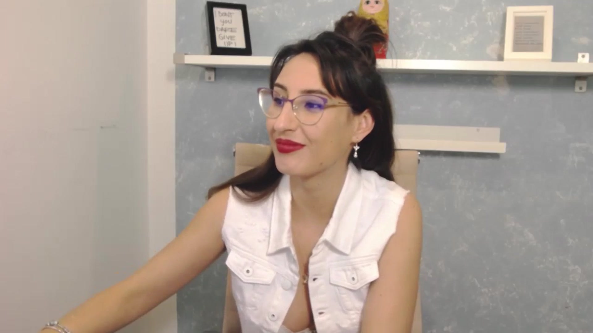 Gallery image thumbnail from LysAddiction's myfreecams stream on, 01/19/2024, 20:18 image 8 of 20