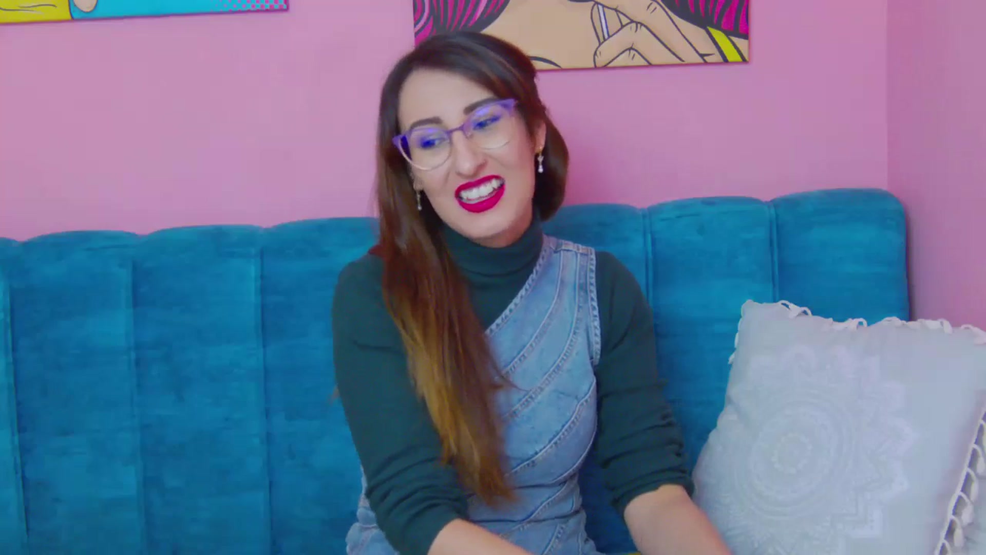 Gallery image thumbnail from LysAddiction's myfreecams stream on, 02/04/2024, 17:48 image 15 of 20