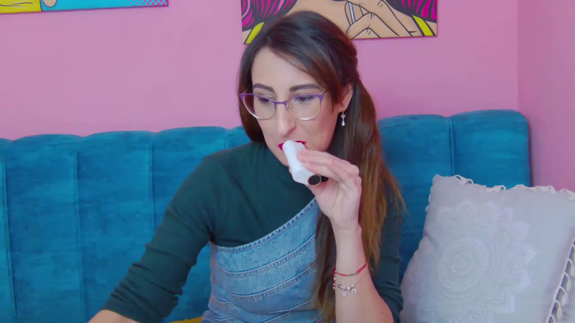 Gallery image thumbnail from LysAddiction's myfreecams stream on, 02/04/2024, 17:48 image 8 of 20