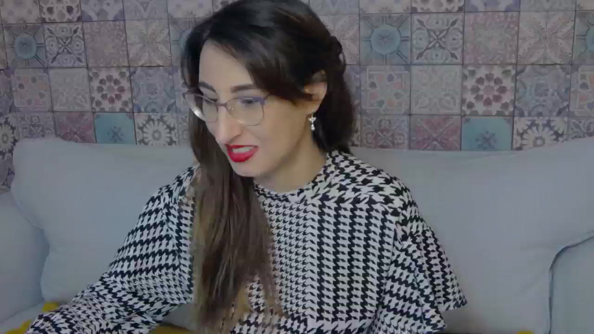 Gallery image thumbnail from LysAddiction's myfreecams stream on, 02/05/2024, 20:10 image 1 of 20