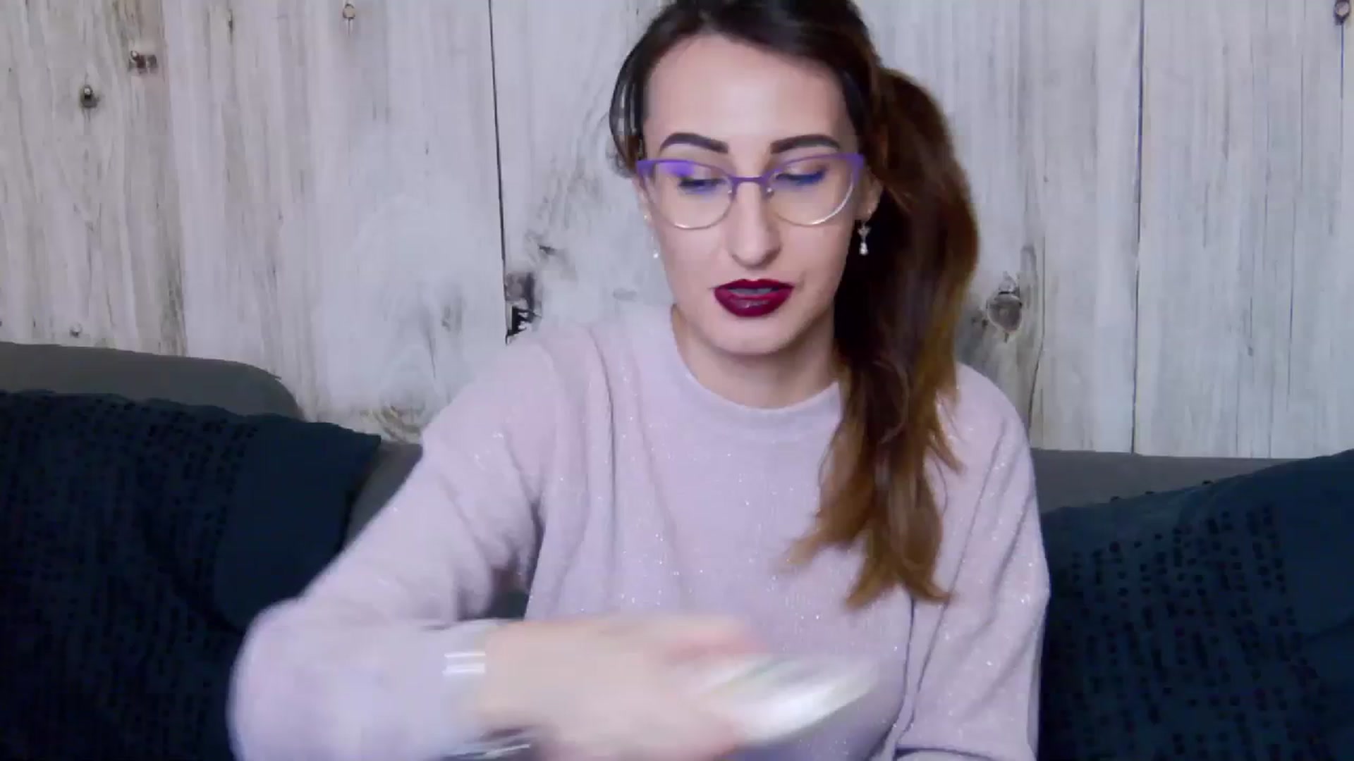 Gallery image thumbnail from LysAddiction's myfreecams stream on, 02/06/2024, 18:13 image 1 of 20