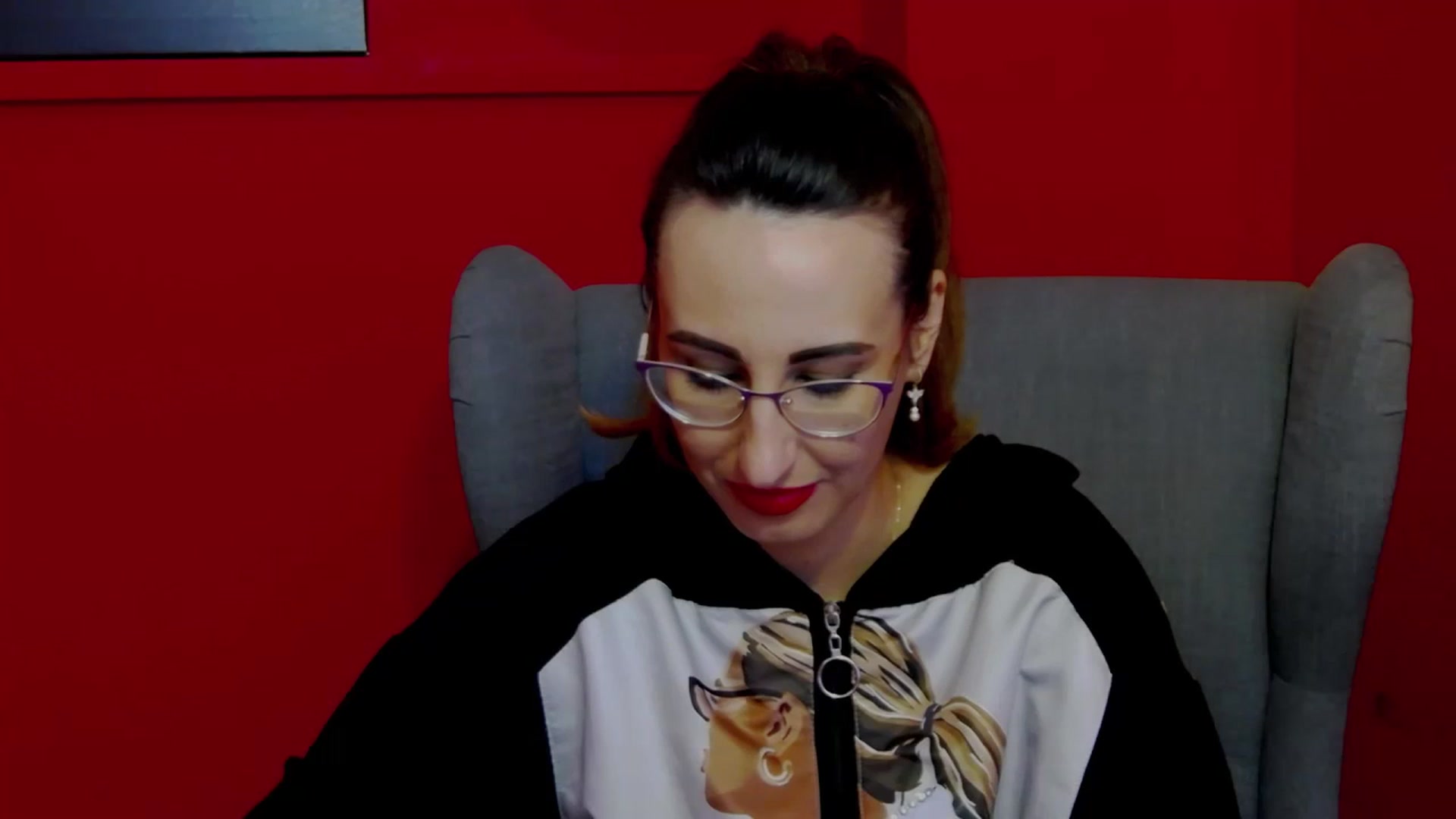 Gallery image thumbnail from LysAddiction's myfreecams stream on, 02/14/2024, 19:24 image 1 of 20