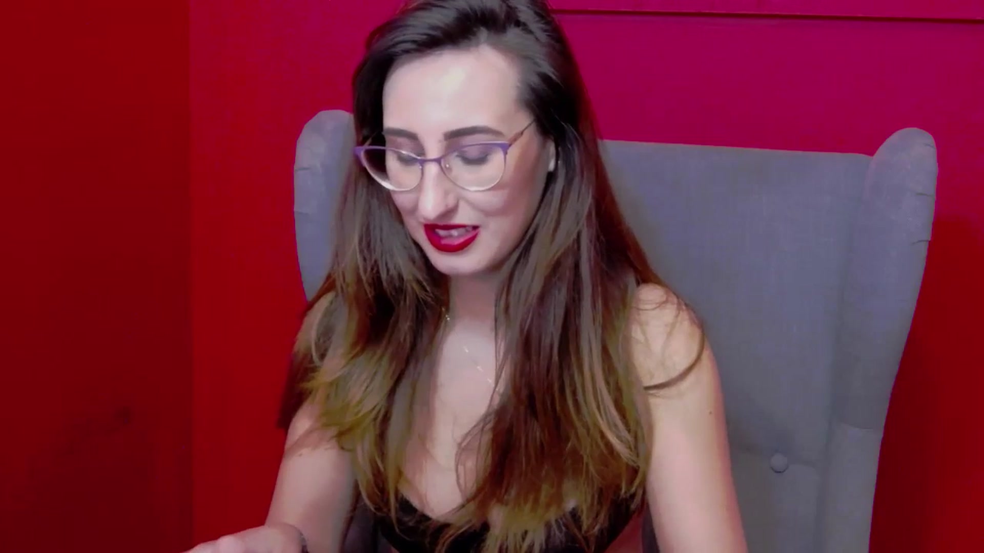 Gallery image thumbnail from LysAddiction's myfreecams stream on, 02/19/2024, 20:17 image 18 of 20