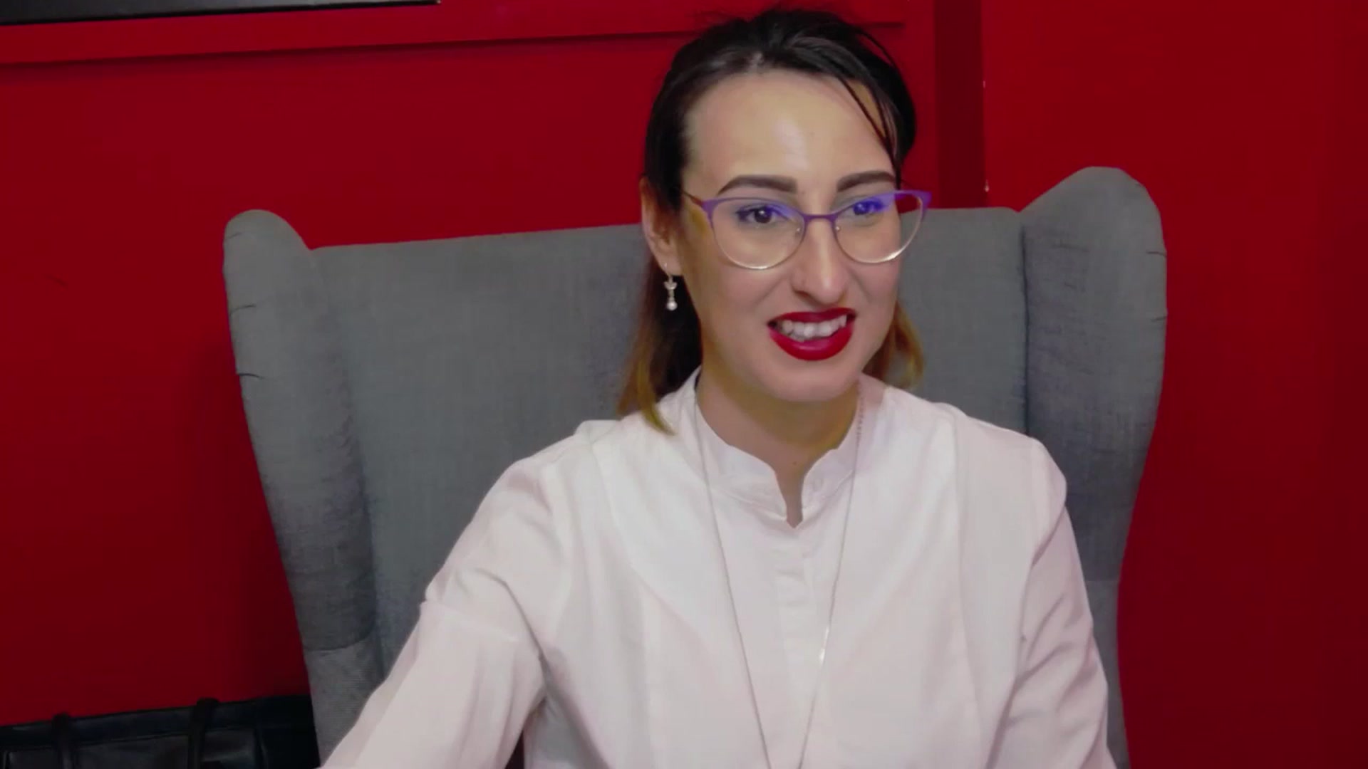 Gallery image thumbnail from LysAddiction's myfreecams stream on, 02/20/2024, 18:16 image 1 of 20