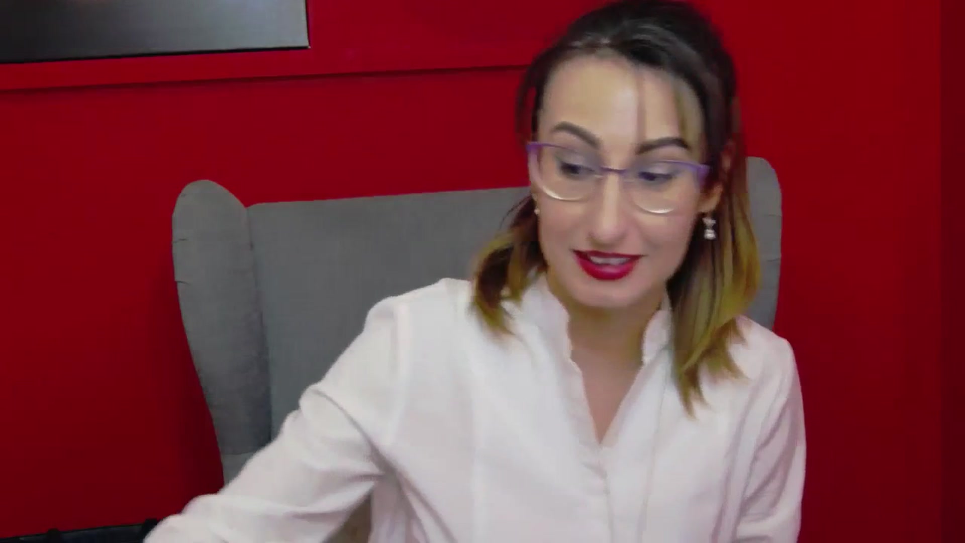 Gallery image thumbnail from LysAddiction's myfreecams stream on, 02/20/2024, 18:16 image 10 of 20