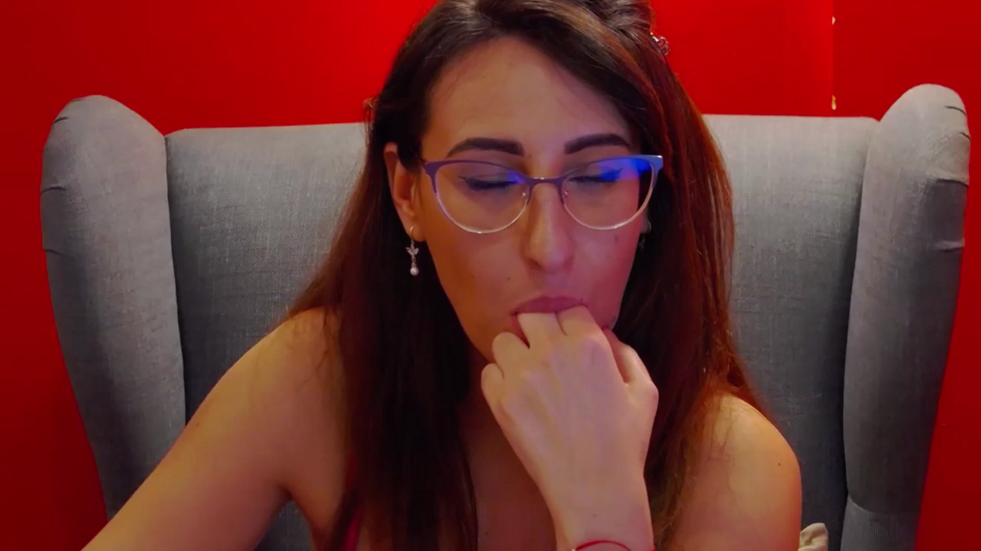Gallery image thumbnail from LysAddiction's myfreecams stream on, 03/01/2024, 20:38 image 19 of 20