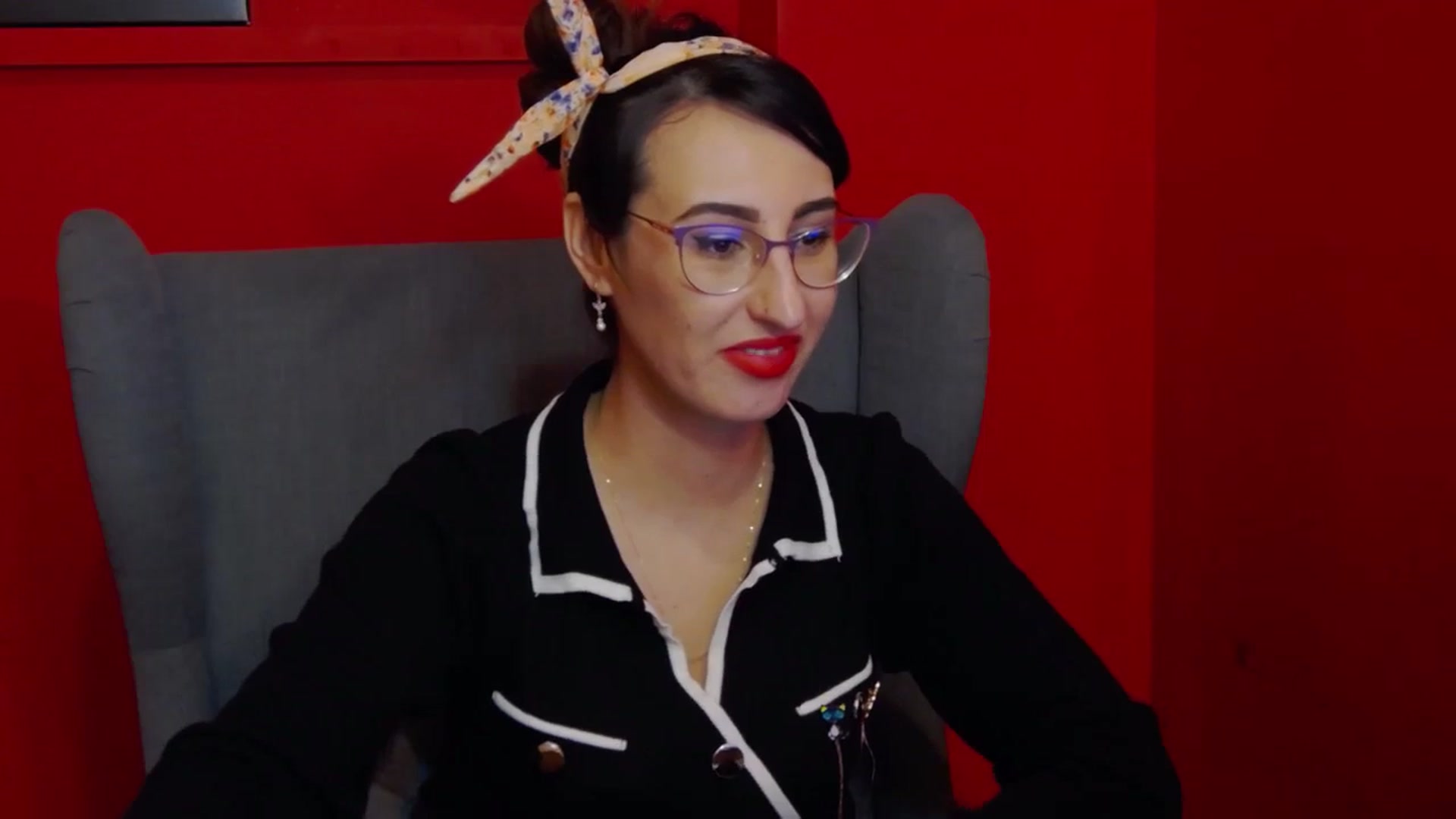 Gallery image thumbnail from LysAddiction's myfreecams stream on, 03/03/2024, 19:15 image 3 of 20