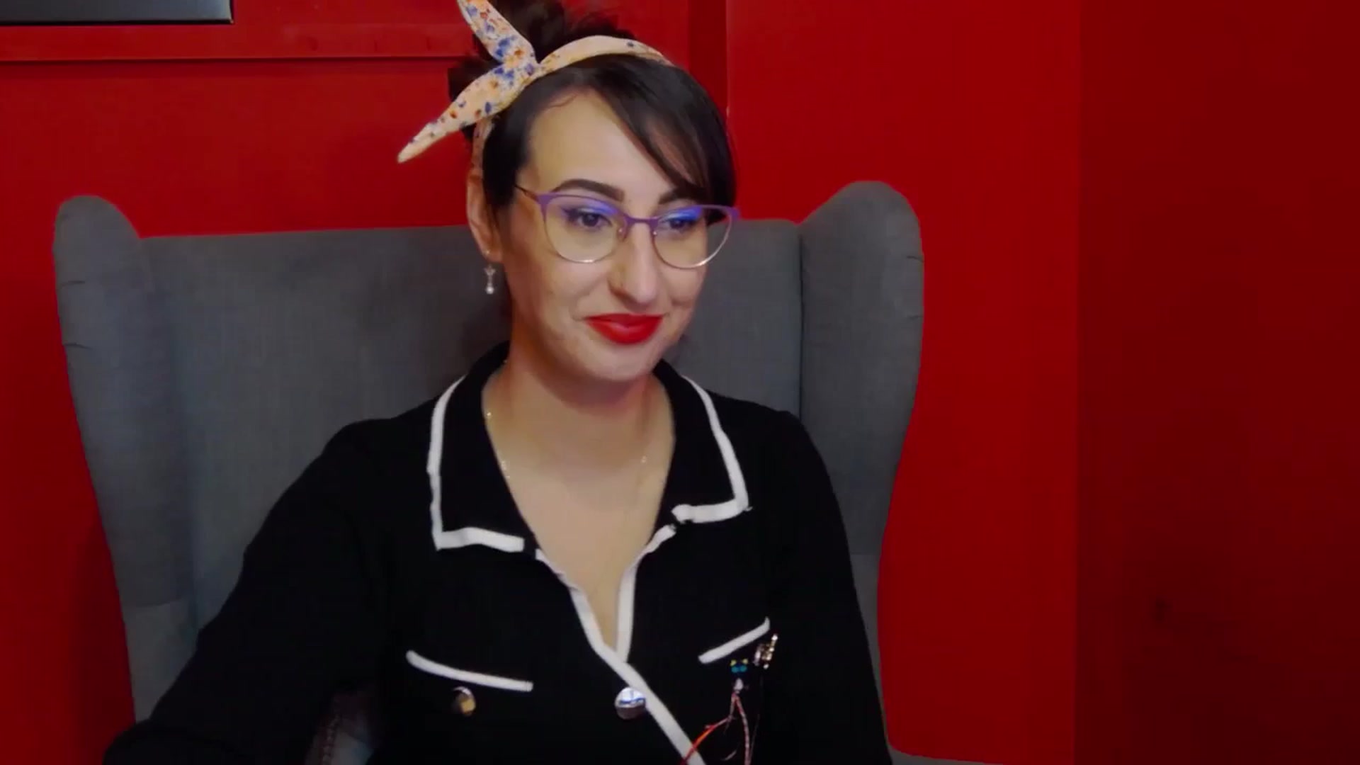 Gallery image thumbnail from LysAddiction's myfreecams stream on, 03/03/2024, 19:15 image 5 of 20
