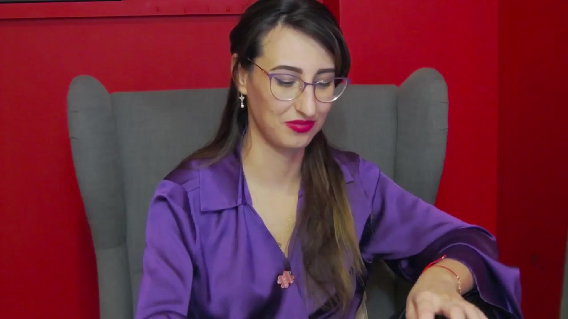 Gallery image thumbnail from LysAddiction's myfreecams stream on, 03/04/2024, 18:07 image 11 of 20