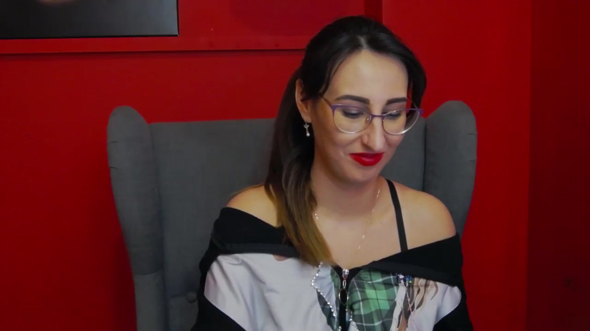 Gallery image thumbnail from LysAddiction's myfreecams stream on, 03/05/2024, 16:16 image 13 of 20