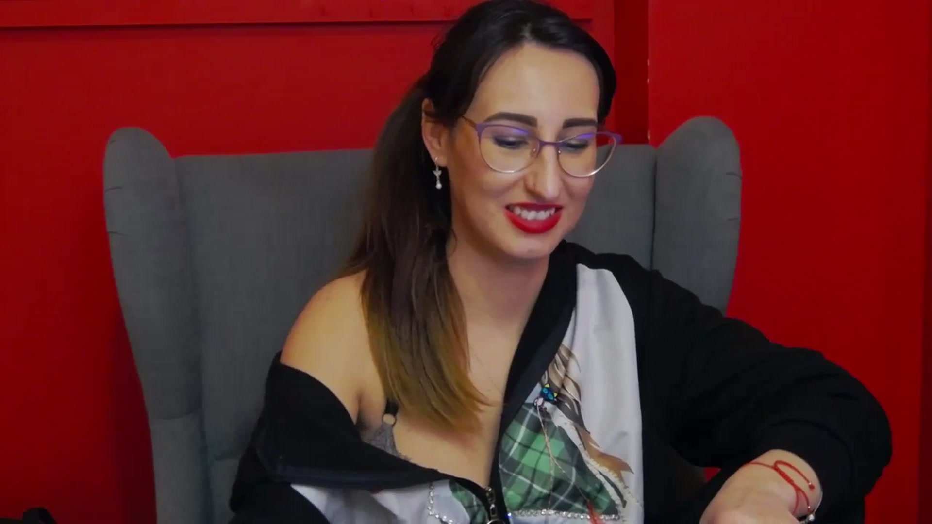 Gallery image thumbnail from LysAddiction's myfreecams stream on, 03/05/2024, 18:31 image 18 of 20