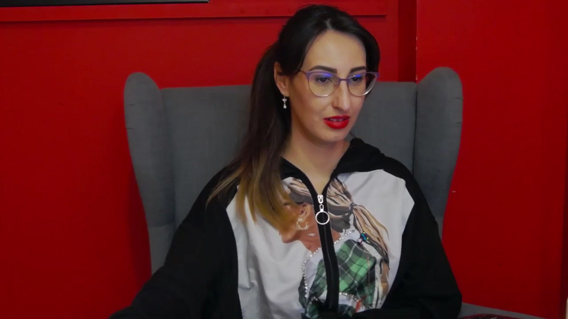 Gallery image thumbnail from LysAddiction's myfreecams stream on, 03/05/2024, 18:31 image 7 of 20