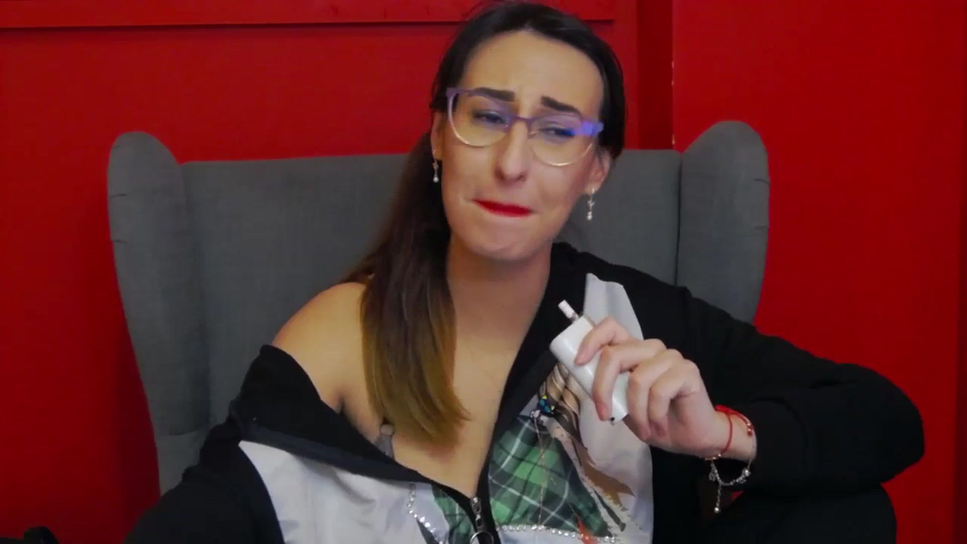 Gallery image thumbnail from LysAddiction's myfreecams stream on, 03/05/2024, 18:31 image 19 of 20