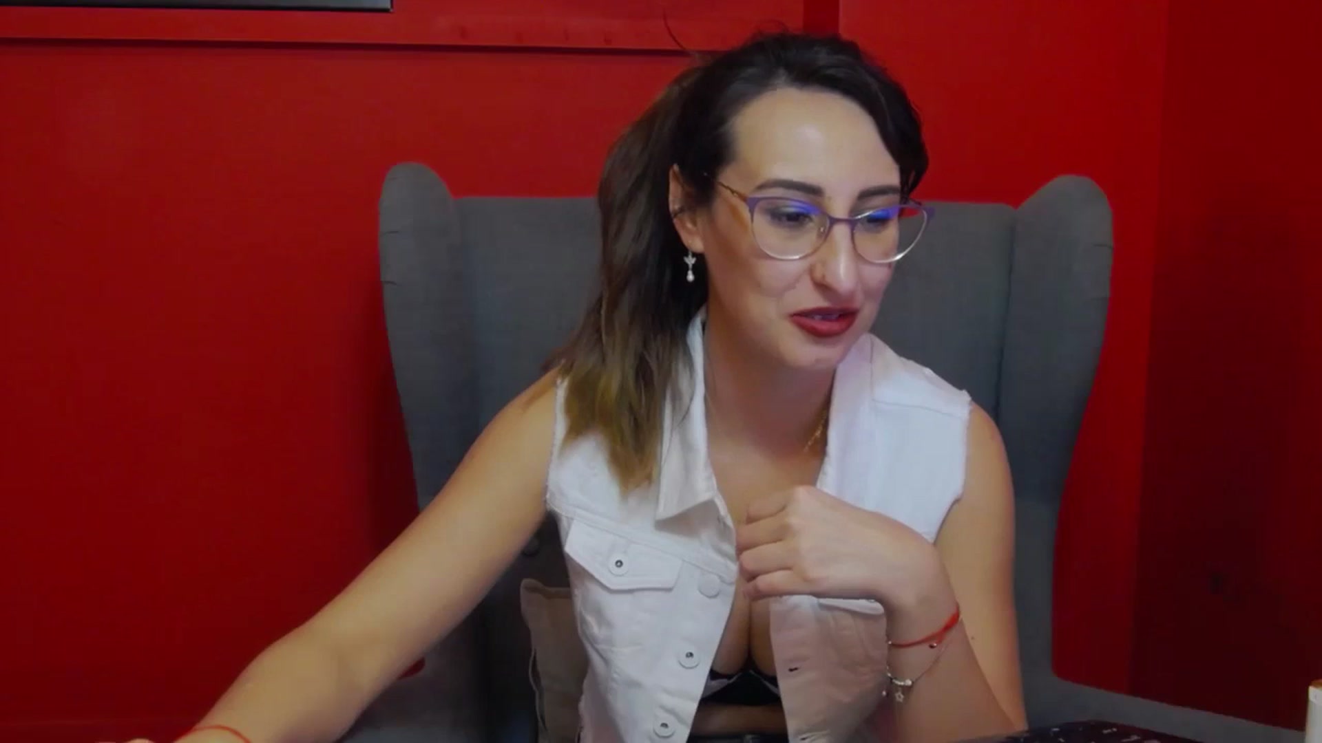 Gallery image thumbnail from LysAddiction's myfreecams stream on, 03/09/2024, 18:39 image 17 of 20