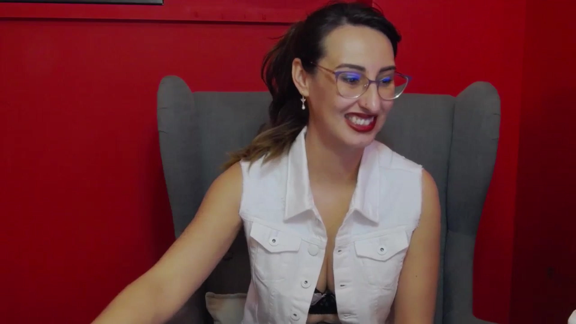 Gallery image thumbnail from LysAddiction's myfreecams stream on, 03/09/2024, 19:03 image 2 of 20