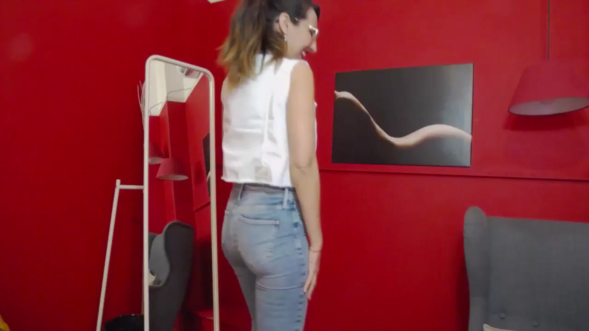 Gallery image thumbnail from LysAddiction's myfreecams stream on, 03/09/2024, 19:03 image 10 of 20