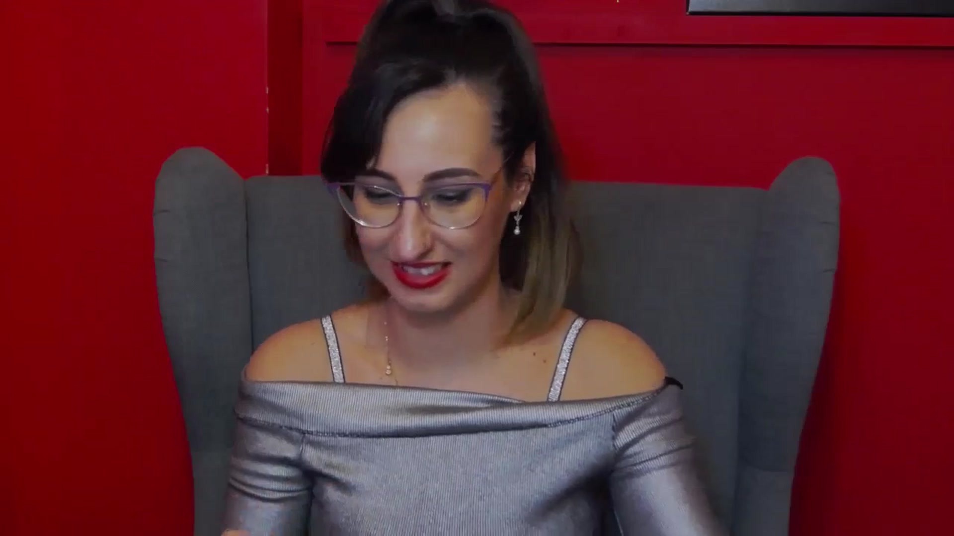 Gallery image thumbnail from LysAddiction's myfreecams stream on, 03/30/2024, 16:37 image 17 of 20