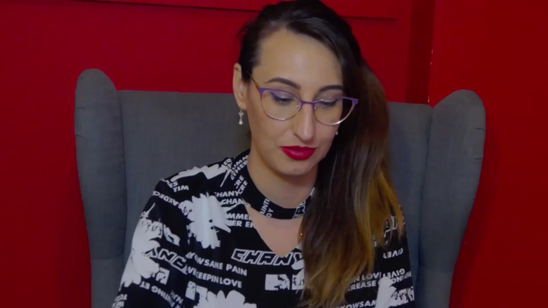 Gallery image thumbnail from LysAddiction's myfreecams stream on, 04/05/2024, 16:05 image 6 of 20