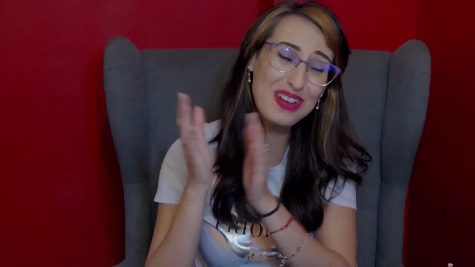 Gallery image thumbnail from LysAddiction's myfreecams stream on, 04/15/2024, 18:49 image 15 of 20