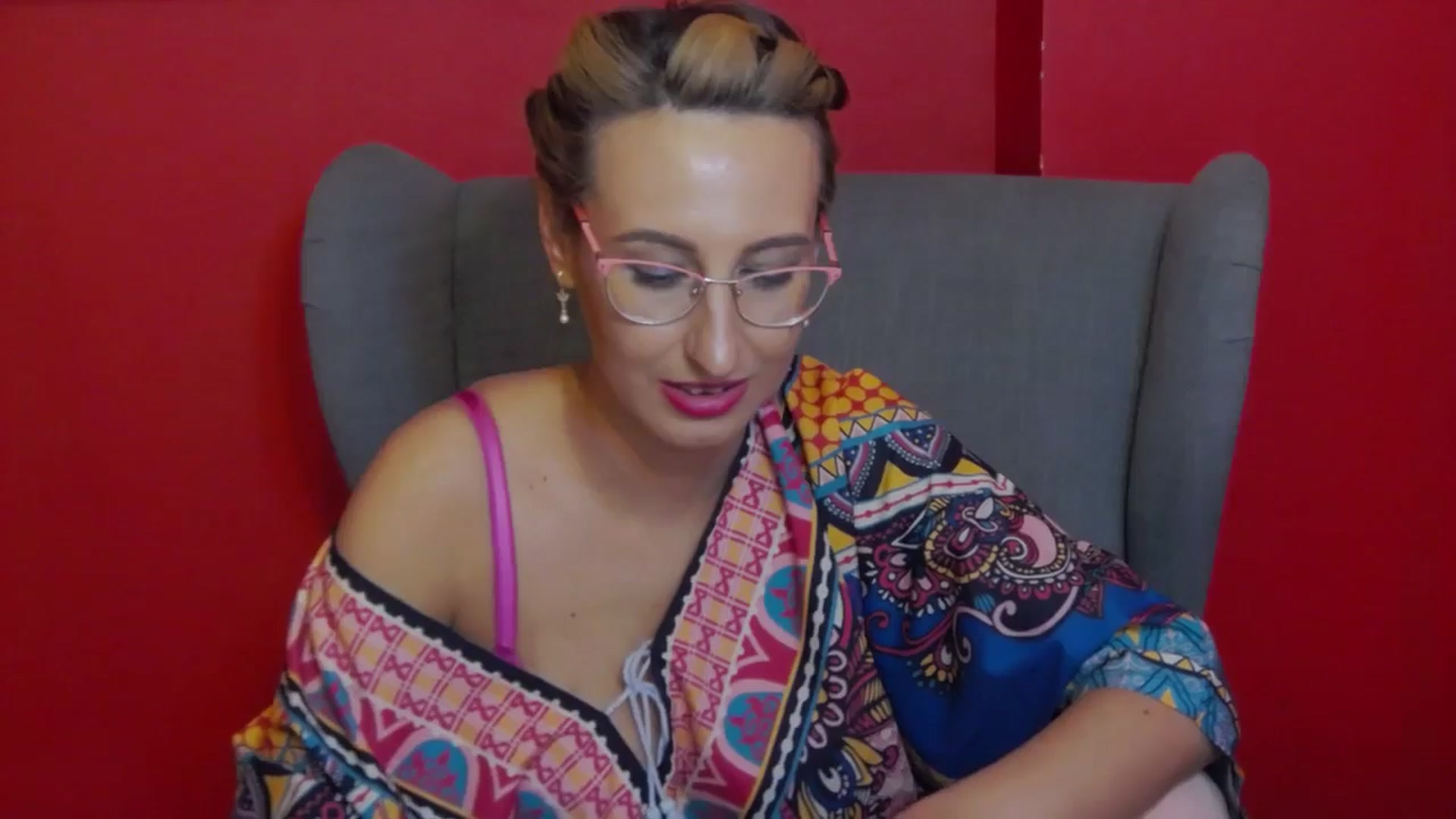 Gallery image thumbnail from LysAddiction's myfreecams stream on, 05/14/2024, 18:34 image 13 of 20