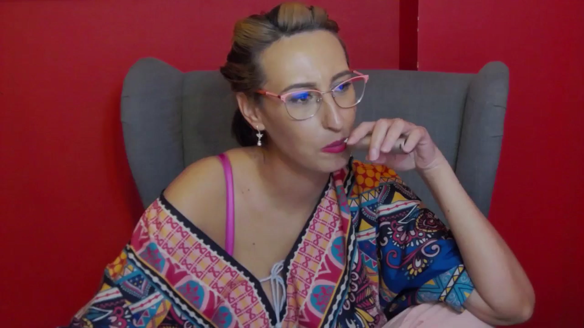Gallery image thumbnail from LysAddiction's myfreecams stream on, 05/14/2024, 18:34 image 12 of 20