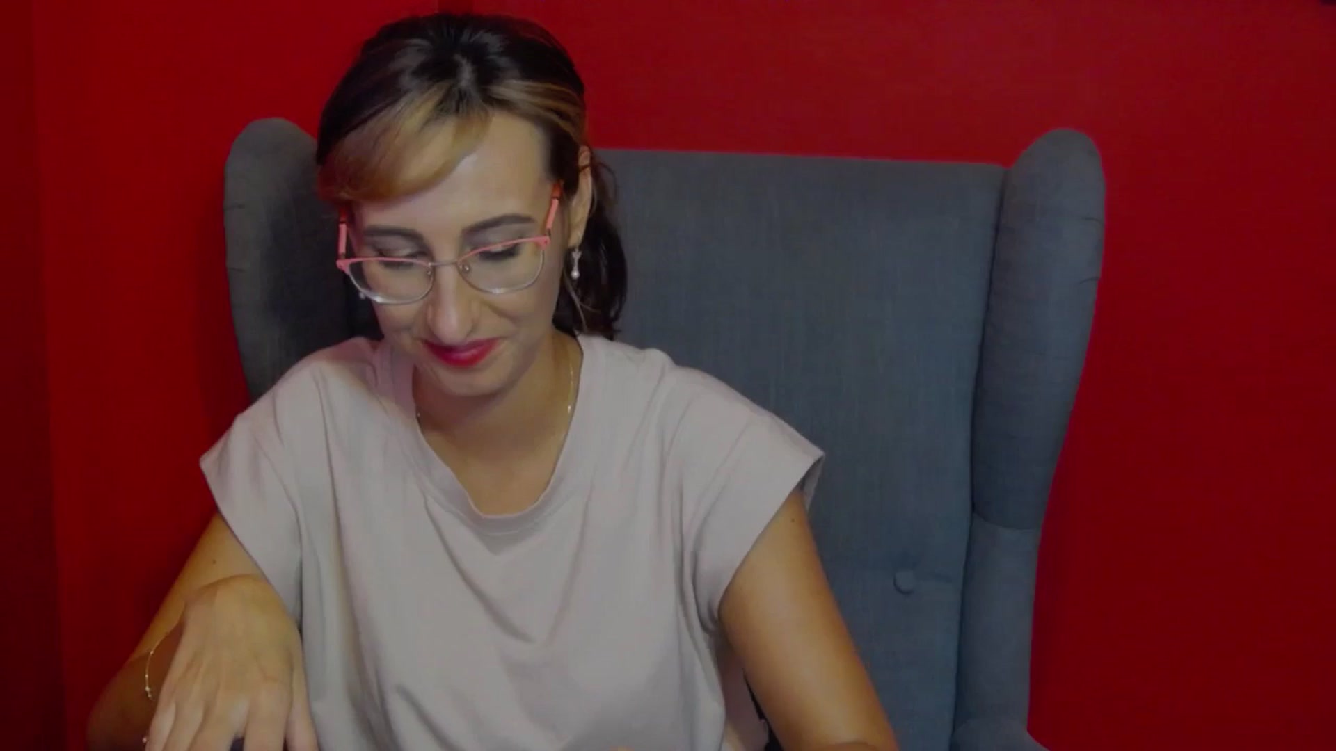 Gallery image thumbnail from LysAddiction's myfreecams stream on, 06/06/2024, 18:38 image 11 of 20