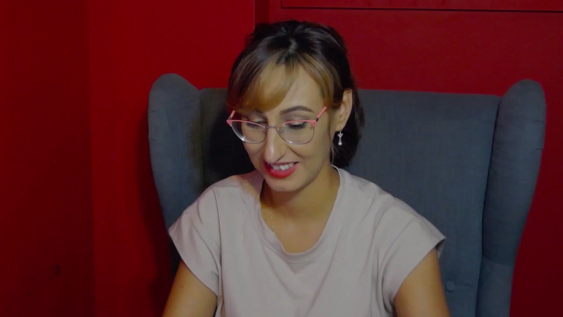 Gallery image thumbnail from LysAddiction's myfreecams stream on, 06/06/2024, 18:38 image 2 of 20