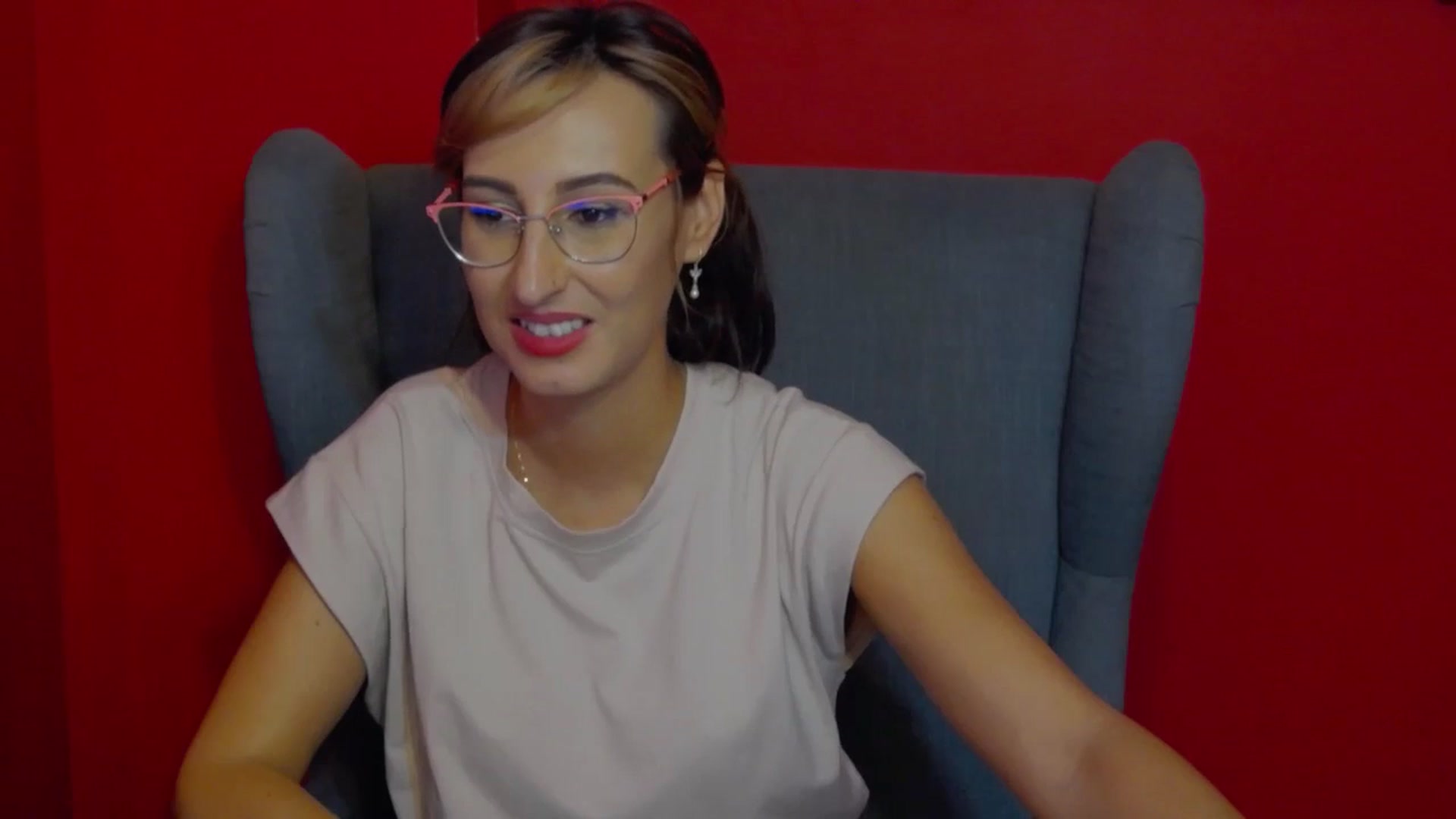 Gallery image thumbnail from LysAddiction's myfreecams stream on, 06/06/2024, 18:38 image 10 of 20