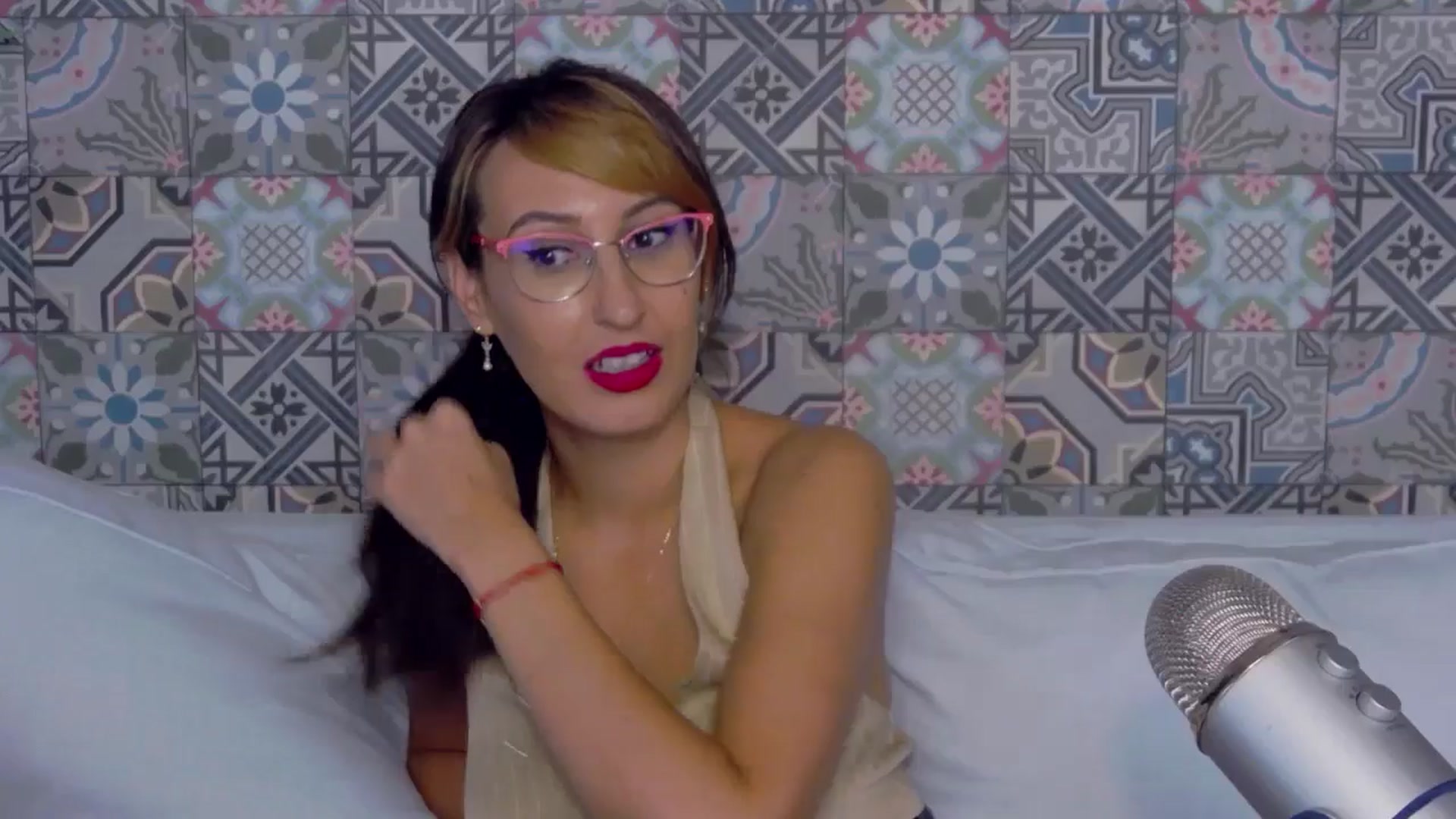 Gallery image thumbnail from LysAddiction's myfreecams stream on, 06/15/2024, 17:55 image 8 of 20