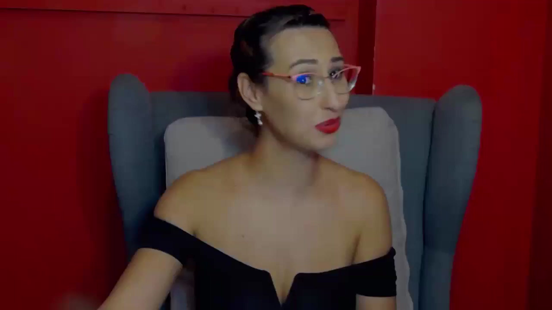 Gallery image thumbnail from LysAddiction's myfreecams stream on, 07/10/2024, 19:11 image 3 of 20