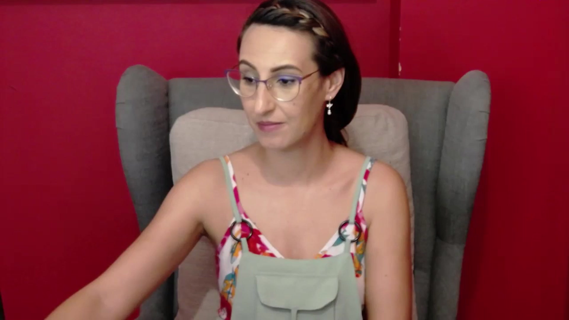 Gallery image thumbnail from LysAddiction's myfreecams stream on, 08/17/2024, 18:46 image 4 of 20