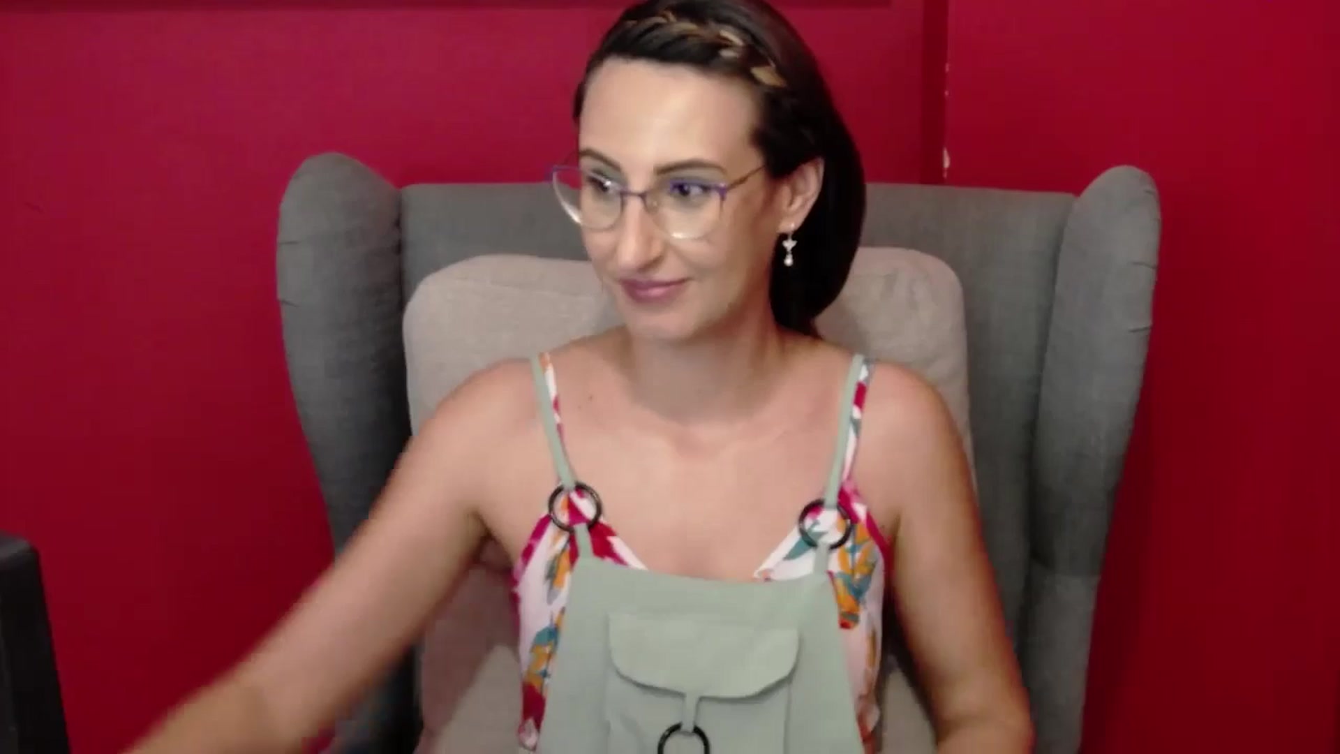 Gallery image thumbnail from LysAddiction's myfreecams stream on, 08/17/2024, 18:46 image 5 of 20