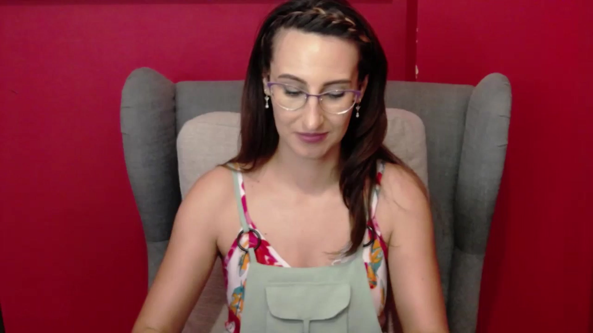 Gallery image thumbnail from LysAddiction's myfreecams stream on, 08/17/2024, 18:46 image 1 of 20