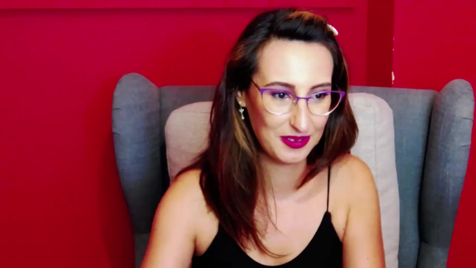Gallery image thumbnail from LysAddiction's myfreecams stream on, 08/18/2024, 16:32 image 6 of 20