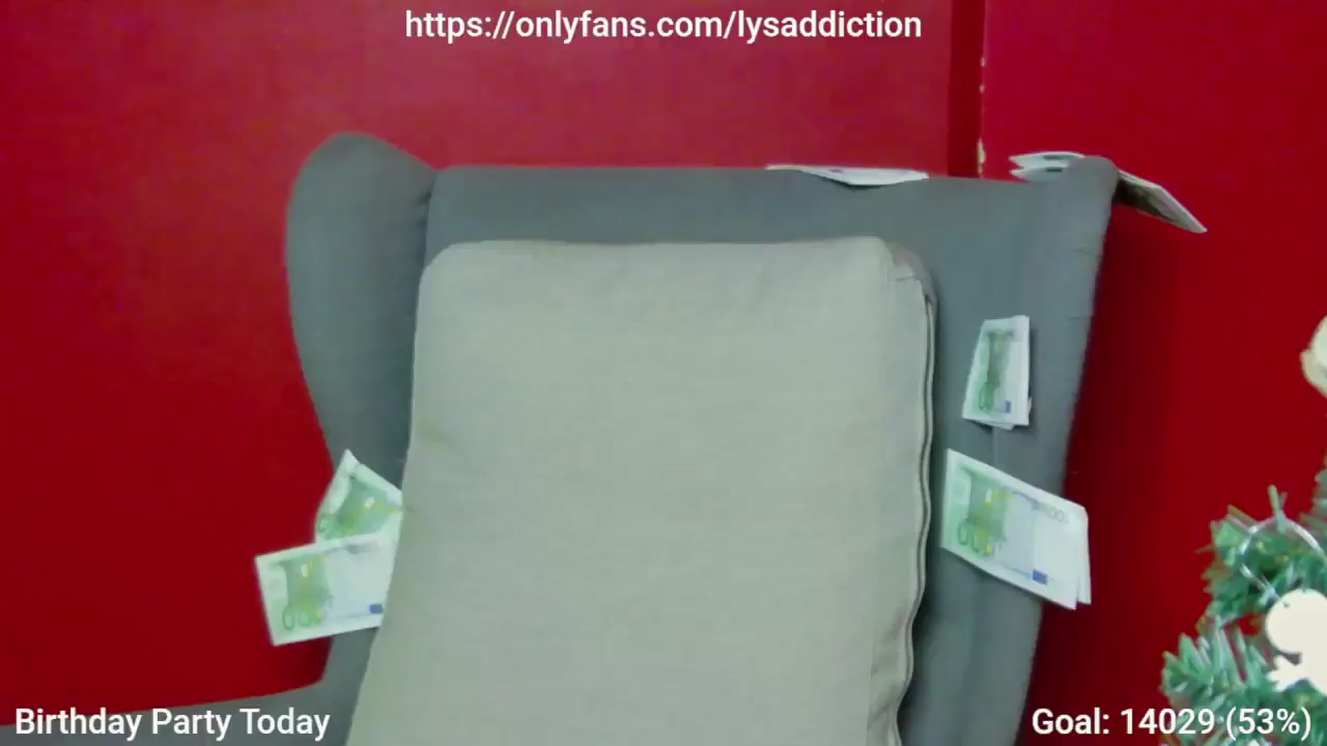 Gallery image thumbnail from LysAddiction's myfreecams stream on, 12/30/2024, 20:16 image 15 of 20