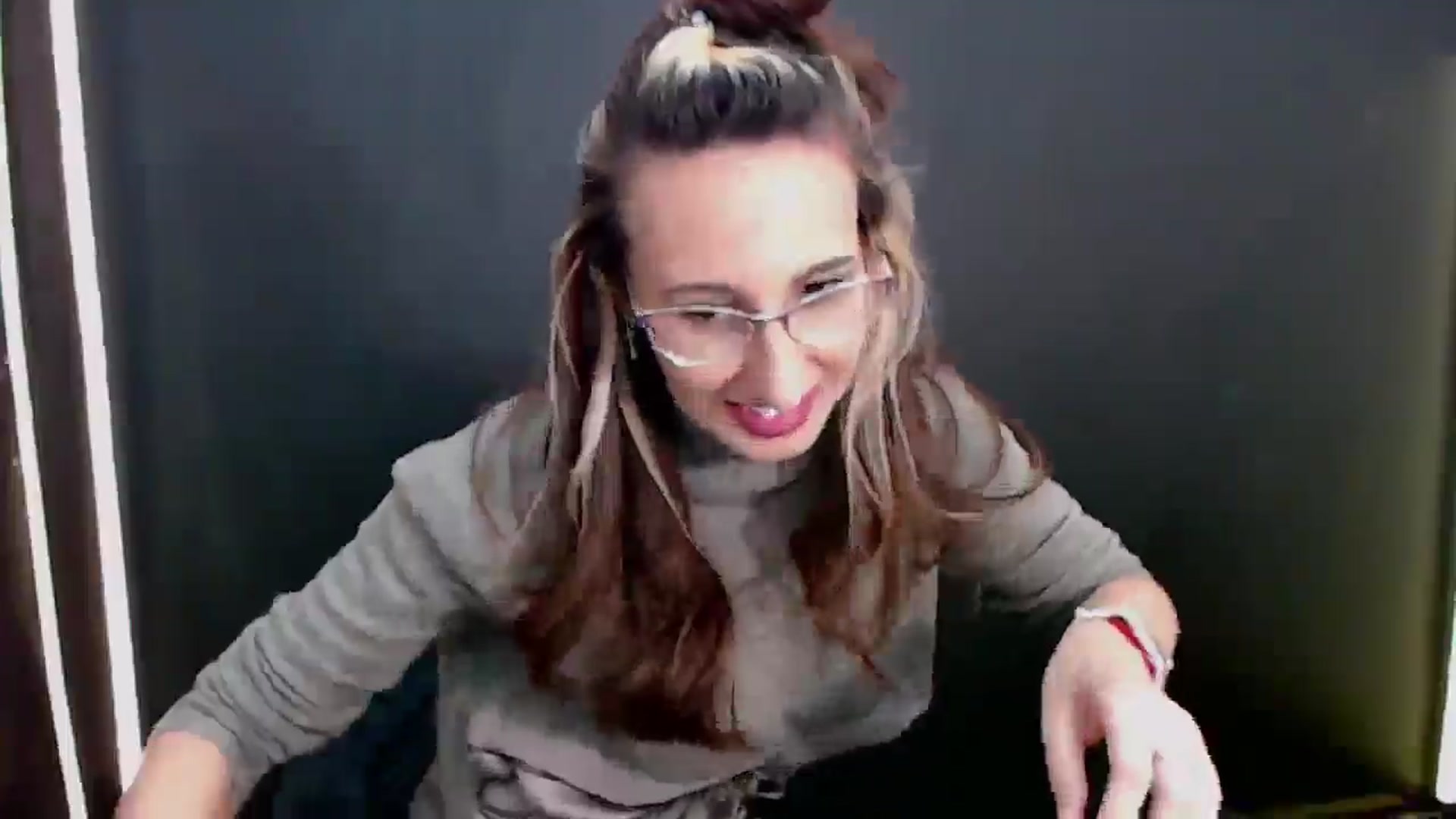 Gallery image thumbnail from LysAddiction's myfreecams stream on, 01/12/2025, 17:31 image 11 of 20
