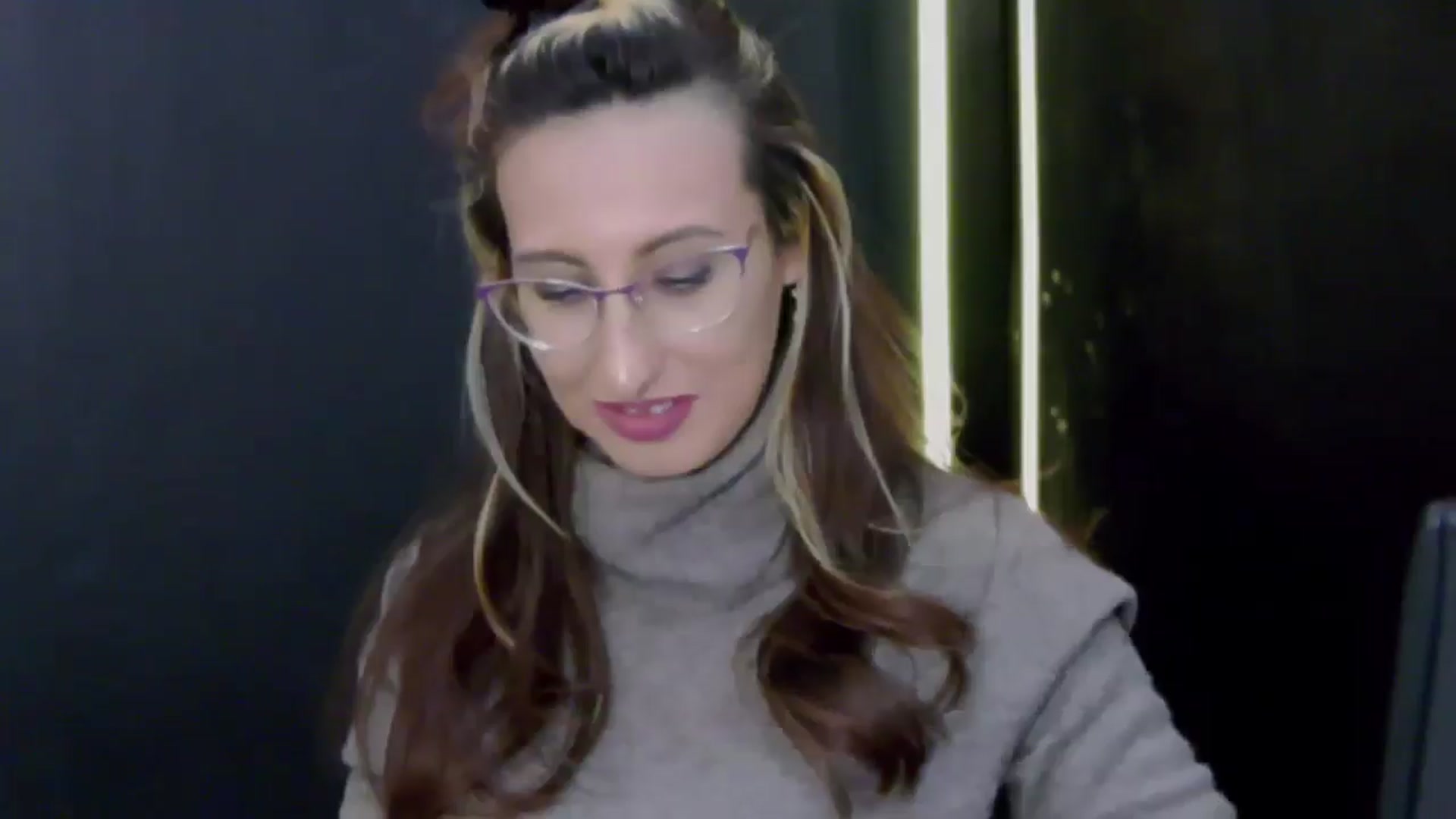 Gallery image thumbnail from LysAddiction's myfreecams stream on, 01/12/2025, 17:31 image 16 of 20