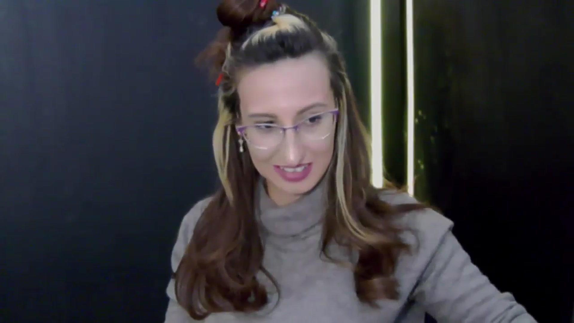 Gallery image thumbnail from LysAddiction's myfreecams stream on, 01/12/2025, 19:04 image 2 of 20