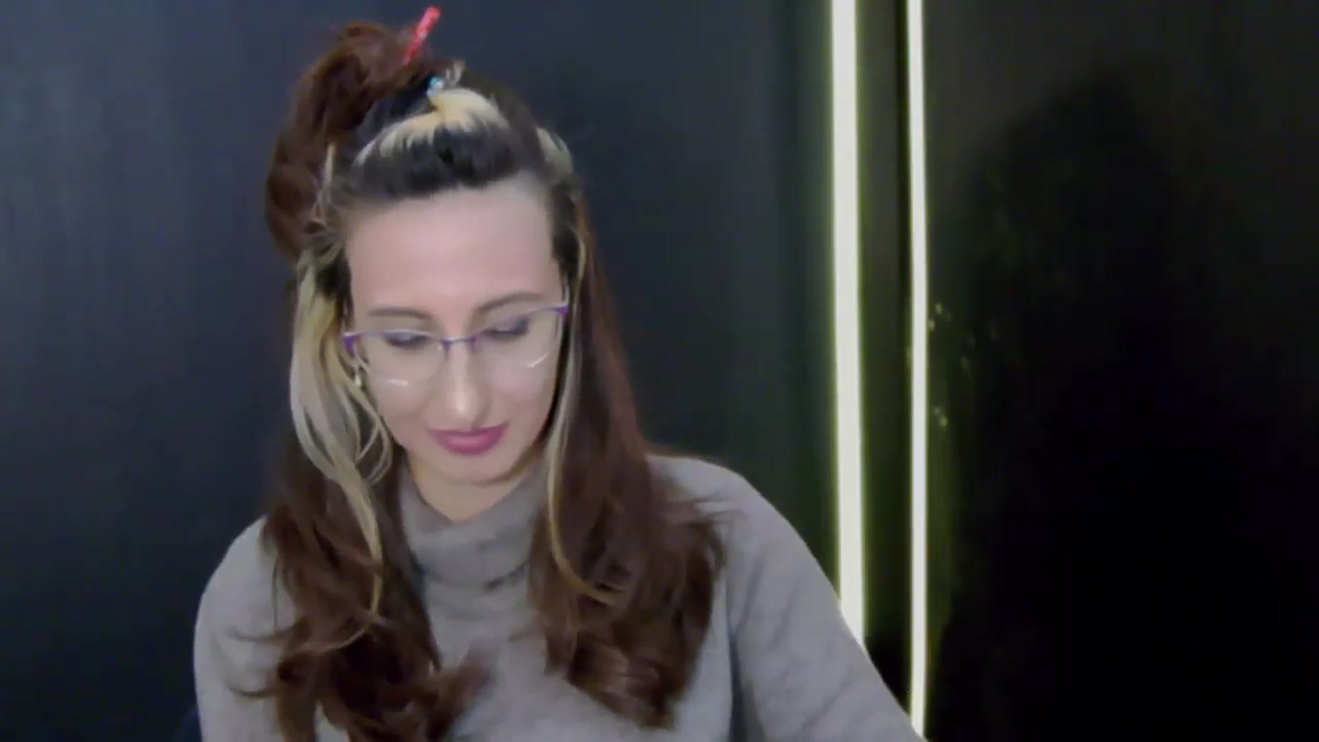 Gallery image thumbnail from LysAddiction's myfreecams stream on, 01/12/2025, 19:04 image 13 of 20