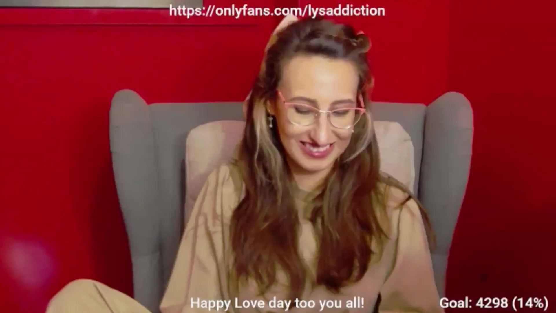 Gallery image thumbnail from LysAddiction's myfreecams stream on, 02/14/2025, 18:37 image 10 of 20