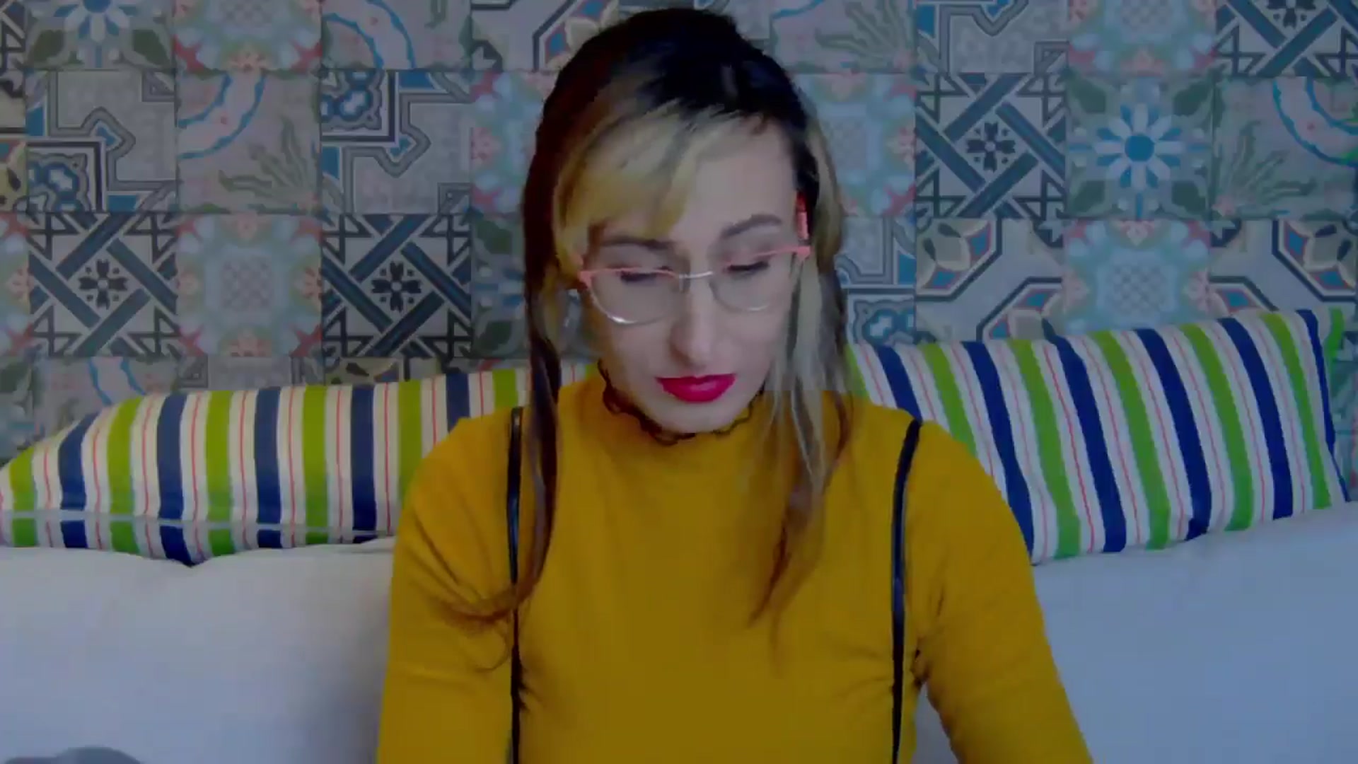 Gallery image thumbnail from LysAddiction's myfreecams stream on, 02/16/2025, 16:30 image 16 of 20