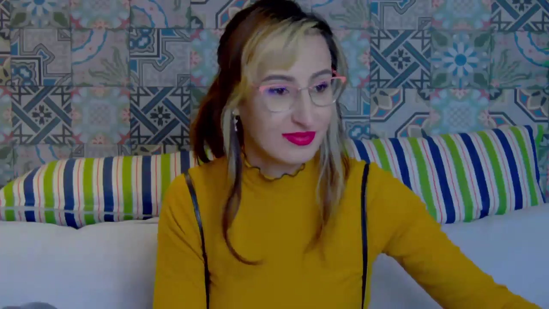 Gallery image thumbnail from LysAddiction's myfreecams stream on, 02/16/2025, 16:30 image 9 of 20