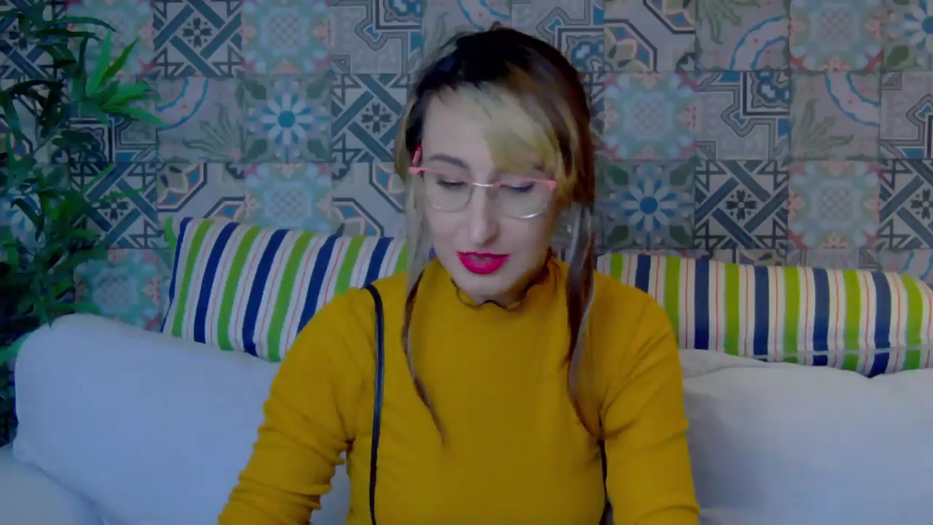Gallery image thumbnail from LysAddiction's myfreecams stream on, 02/16/2025, 17:01 image 19 of 20