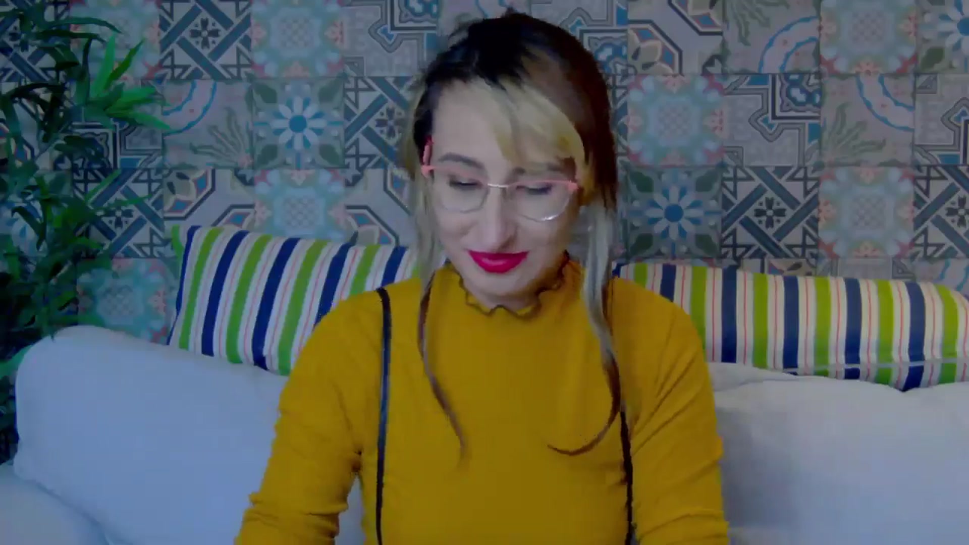Gallery image thumbnail from LysAddiction's myfreecams stream on, 02/16/2025, 17:01 image 8 of 20