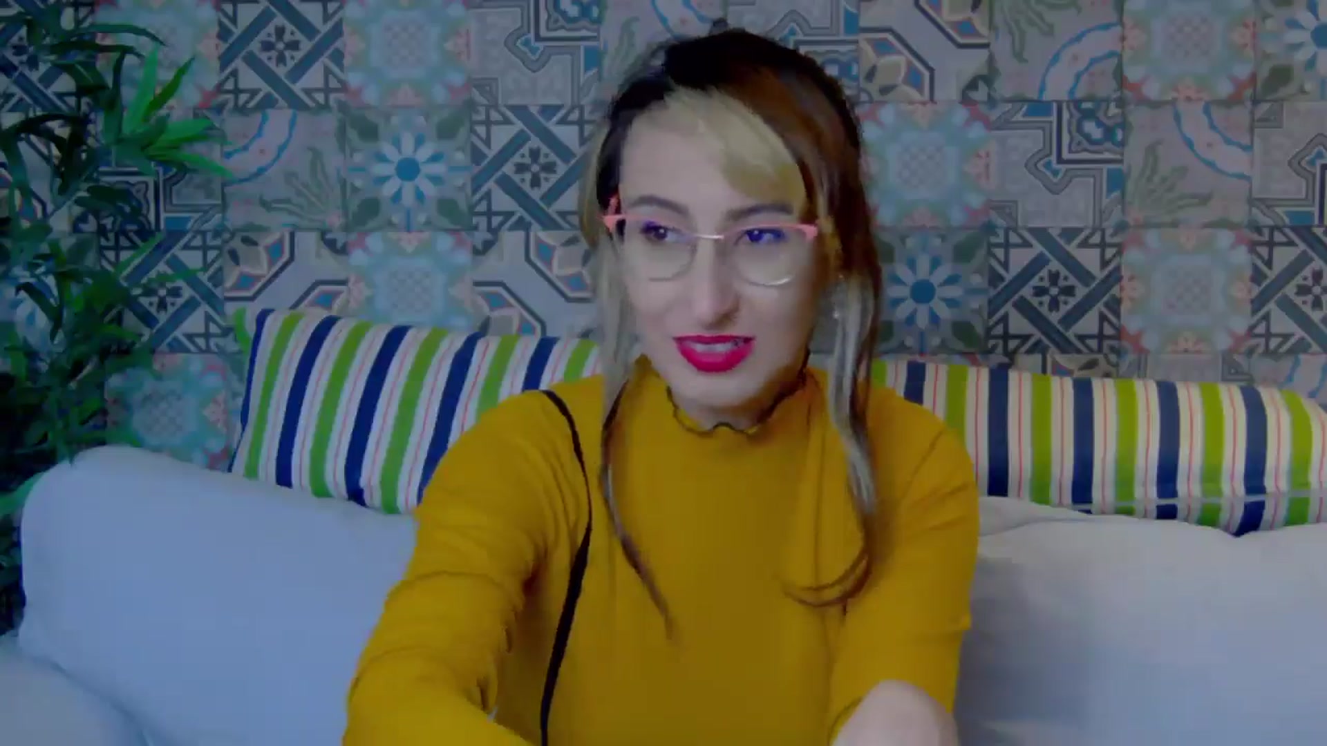 Gallery image thumbnail from LysAddiction's myfreecams stream on, 02/16/2025, 17:01 image 16 of 20